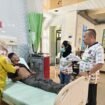 Udin (40) warga Bone, Sulsel yang terlantar dan menumpang di kolong rumah warga di Pulau Sebatik, kini dirawat pasca Bupati Nunukan Irwan Sabri meminta Disdukcapil membuatkan E- KTP untuk pengurusan BPJS Kesehatan. Dok.Andre.