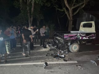 Laka lantas di Nunukan Selatan. Pengendara motor diduga mabuk menabrak mobil pikap yang terparkir di bahu jalan. Dok.Polres Nunukan.
