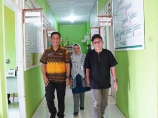 Wakil Bupati Nunukan, Kalimantan Utara, Hermanus, meninjau sejumlah Kantor Kecamatan di pelosok pedalaman Nunukan. Dok.Prokopim Nunukan.