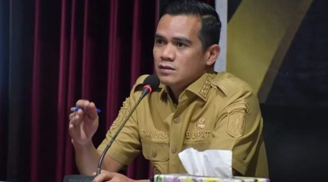 Bupati Nunukan, Irwan Sabri saat memimpir Rakor masalah stok BBM dan persiapan Lebaran Idul Fitri 2026. Dok.Prokopim.