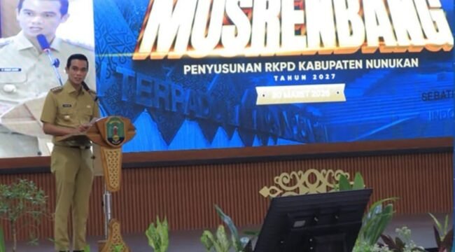 Bupati Nunukan, Irwan Sabri saat memberi sambutan di Musrenbang 2026, Senin (30/3/2026). Dok.Diskominfotik.