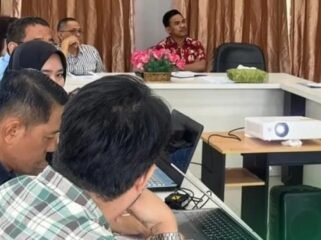 Rapat Pansus III DPRD Kaltara terkait Rancangan Peraturan Daerah (Raperda) tentang Tata Cara Perizinan Pengusahaan dan Persetujuan Penggunaan Sumber Daya Air di Wilayah Sungai (WS) Kayan. Dok.Arming.