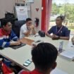 Anggota DPRD Kaltara, Rismanto (Kemeja biru dongker) menemui managemen PT Pertamina Kota Tarakan, memastikan kelancaran distribusi BBM untuk Nunukan, jelang Idul Fitri 1447 H. Dok.Rismanto.
