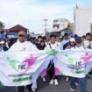 Gerak jalan dalam peringatan hari autis sedunia 2026, para penyandang disabilitas juga dibagi kartu untuk mendapat pelayanan umum tanpa diskriminasi. Dok.Prokopim.