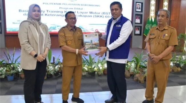Pemerintah Kabupaten Nunukan, Kalimantan Utara, menggandeng Politeknik Pelayaran Barombong Makassar, untuk meningkatkan pengetahuan dan keahlian motoris di wilayah perbatasan RI – Malaysia, yang memiliki ketergantungan dengan transportasi laut. Dok.Prokopim.