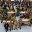 Para Peserta Bimtek Penyusunan Dokumen Persiapan Pengadaan dan Mini Kompetisi Dalam E-Purchasing Bagi Pejabat PPK dan PP di lingkungan Pemerintah Kabupaten Nunukan melakukan sesi foto bersama, Selasa (21/4/2026). Dok.Prokopim.