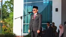 Wakil Bupati Nunukan, Hermanus, memimpin upacara Peringatan Hari Otonomi Daerah ke 30 di halaman Kantor Bupati Nunukan, Senin, (27/4/2026). Dok.Prokopim.