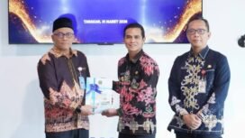 Bupati Nunukan, Irwan Sabri menyerahkan LKPD TA 2025 ke BPK RI, Selasa (31/3/2026). Dok.Prokopim.
