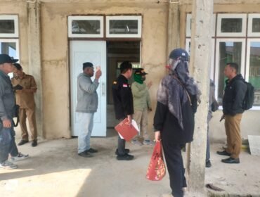 Sebuah Mushola yang dinilai dibangun asal asalan, dijumpai dalam monitoring LKPJ 2025, yang dilakukan Ketua DPRD Nunukan, Hj Rachma Leppa Hafid. Dok.DPRD Nunukan.