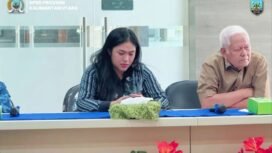 Ketua Komisi IV DPRD Kaltara, Tamara Moriska memimpin Raker, membahas permintaan pembentukan Satuan Tugas (Satgas) di bidang pengawasan ketenagakerjaan sebagai upaya memperkuat sistem pengawasan di daerah bersama Dinas Tenaga Kerja dan Transmigrasi (Disnakertrans) Provinsi Kalimantan Utara serta Pihak Kahutindo, di Ruang Rapat Kantor Badan Penghubung Provinsi Kalimantan Utara di Tarakan, Selasa (14/4/2026). Dok.DPRD Kaltara/