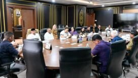 DPRD Provinsi Kalimantan Utara, menggelar rapat gabungan, membahas kekurangan Dana Bagi Hasil (DBH) kepada Kabupaten/Kota, Senin (20/04/26). Dok. DPRD Kaltara.