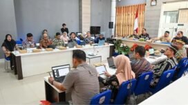 Tim Panitia Khusus (Pansus) Laporan Keterangan Pertanggungjawaban (LKPj) Gubernur Kalimantan Utara Tahun Anggaran 2025, menggelar rapat konfirmasi dan klarifikasi data hasil monitoring bersama sejumlah Organisasi Perangkat Daerah (OPD) terkait. Dok. DPRD Kaltara.