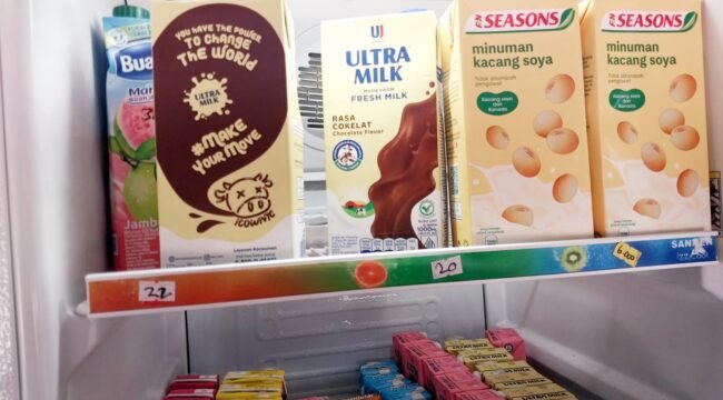 Sejumlah varian susu UHT yang dijual di Nunukan. Dok.Anshori