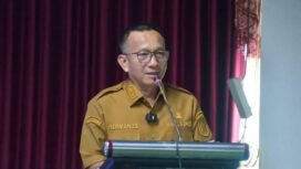 Wabup Nunukan, Hermanus saat memberi sambutan pada workshop bertajuk ‘Refleksi Kerja Kolaborasi dalam Percepatan Pengakuan, Perlindungan dan Pemberdayaan Masyarakat Hukum Adat di Kabupaten Nunukan, Kalimantan Utara’, Senin (6/4/2026). Dok.Prokopim.