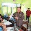 Panitia Khusus (Pansus) LKPJ Gubernur Provinsi Kalimantan Utara Tahun Anggaran 2025, Pdt. Robenson Tadem, melakukan peninjauan langsung terhadap sejumlah kegiatan pembangunan yang telah dilaksanakan sepanjang Tahun Anggaran 2025 di Kabupaten Malinau. Dok.DPRD Kaltara.