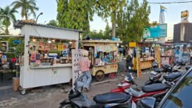 Pemandangan alun alun Nunukan yang dipenuhi PKL. Dok. Edy.