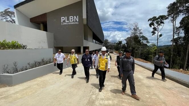 
					Pos Lintas Batas Negara (PLBN) Long Nawang, Kecamatan Kayan Hulu, Kabupaten Malinau. Dok DPRD Kaltara.