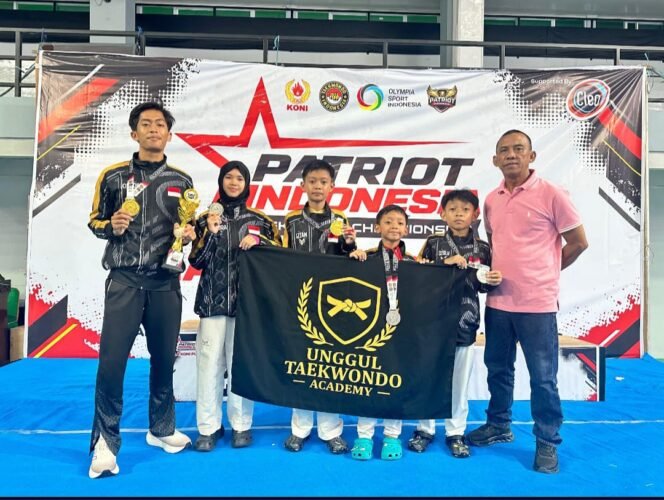 
					Unggul Taekwondo Academy Nunukan meraih 2 emas dan 3 perak kejuaraan Patriot Indonesia Taekwondo Championship Piala KONI Pusat di Makassar Sulawesi Selatan. Dok.Zainuddin.