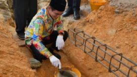 Bupati Nunukan, H. Irwan Sabri, menghadiri acara peletakan batu pertama pembangunan Gereja Sidang Jemaat Kristus (GSJK), di Jalan Hasanudin RT 05 RW 02, Kelurahan Selisun, Nunukan Selatan, Kamis (30/04/2026). Dok.Prokopim.