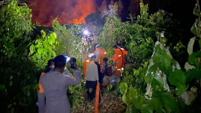
					Sejumlah lahan yang berada di Jalan Lapas Nunukan dan Jalan Anastasia Wijaya, Nunukan Selatan, Nunukan, Kalimantan Utara, terbakar hebat pada Minggu (10/5/2026). Dok.BPBD Nunukan.