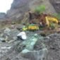 Sejumlah alat berat yang melakukan penambangan pasir ilegal di areal pantai Pulau Sebatik. Aktifitas ini menjadi salah satu faktor yang mempercepat abrasi. Dok.BPBD Nunukan.