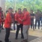 Masyarakat Adat Dayak menggelar aksi damai di depan Gedung DPRD Nunukan, menagih janji Pansus untuk penyelesaian konflik antara PT NBS dan masyarakat, Jumat (26/6/2026).