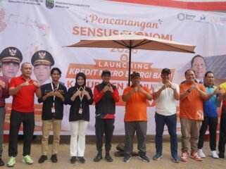 Bupati Nunukan bersama Kepala BPS Provinsi Kalimantan Utara Dr. Mustaqim, saat launching pencanangan sensus ekonomi 2026 dan peluncuran Program Kredit Mikro UMKM, di Gedung UMKM Center, Tanah Merah, Nunukan. Dok.BPS Nunukan.