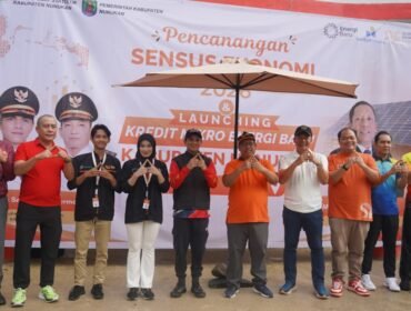 Bupati Nunukan bersama Kepala BPS Provinsi Kalimantan Utara Dr. Mustaqim, saat launching pencanangan sensus ekonomi 2026 dan peluncuran Program Kredit Mikro UMKM, di Gedung UMKM Center, Tanah Merah, Nunukan. Dok.BPS Nunukan.