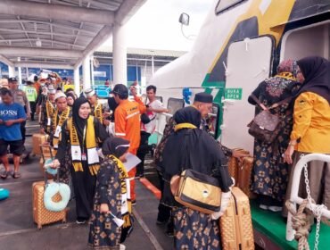 Jamaah Umroh An Nur Kaltara Arafah, berangkat melalui Pelabuhan Tunon Taka, Nunukan. Dok.Budi