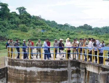 Kunjungan Bupati Nunukan bersama DPRD dan Forkopimda ke Embung Lapri. Ancaman pembukaan paksa Pintu Embung berpotensi konflik sosial sehingga pembayaran ganti rugi lahan wajib segera diselesaikan. Dok. Pemkab Nunukan.