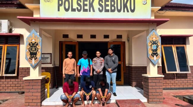 Dua pencuri dan seorang penadah ban truk curian diamankan Polsek Sebuku. Dok.Polres Nunukan.
