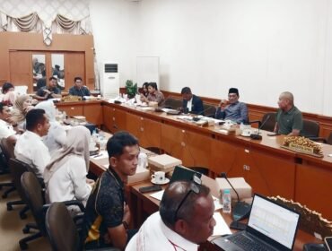 Rapat membahas anggaran hibah untuk KONI. KORMI, KNPI dan Pramuka, di Ruang Ambalat, DRPD Nunukan, Rabu (12/8/2026). Dok. Budi Anshori.
