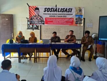 Anggota DPRD Nunukan, Kalimantan Utara, Andi Yakub, menggelar Sosialisasi Peraturan Daerah (Sosper) Nomor 3 Tahun 2021 Tentang Fasilitasi Pencegahan dan Penanggulangan terhadap Penyalahgunaan dan Peredaran Gelap Narkotika, Psikotropika, Prekursor Narkotika dan Zat Adiktif Lainnya, di SMPN 02 Sebatik Barat. Dok.DPRD Nunukan.