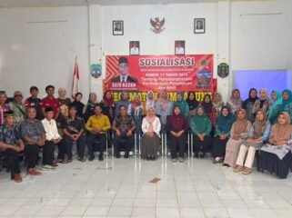 Anggota DPRD Nunukan Said Hasan (baju batik di tengah) menggelar Sosialisasi Perda (Sosper) Nomor Nomor 17 Tahun 2015 Tentang Penyelenggaraan Perlindungan Perempuan dan Anak di Kabupaten Nunukan. Dok.DPRD Nunukan.