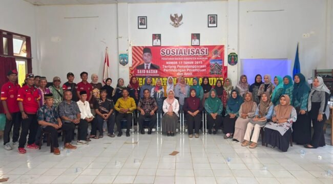 Anggota DPRD Nunukan Said Hasan (baju batik di tengah) menggelar Sosialisasi Perda (Sosper) Nomor Nomor 17 Tahun 2015 Tentang Penyelenggaraan Perlindungan Perempuan dan Anak di Kabupaten Nunukan. Dok.DPRD Nunukan.