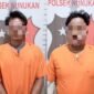 AD (27) dan SD (44), warga Jalan Pesantren Hidayatullah, RT 006, Kelurahan Selisun, Nunukan Selatan yang diamankan polisi karena mencuri rumput laut majikannya. Dok.Polsek Nunukan.