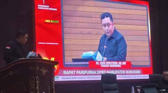 Anggota DPRD Nunukan, Andi Muliyono saat membacakan pandangan Fraksi Gerindera atas Raperda APBDP 2026. Kamis (17/9/2026).