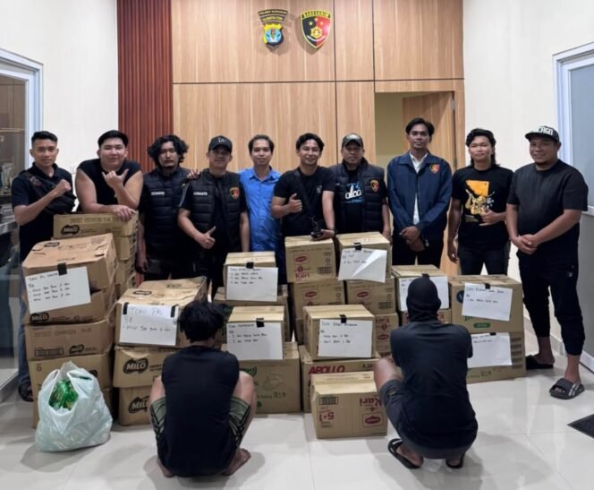 
					Polisi mengamankan dua pelaku pembobol toko grosir snack di Jalan TVRI Nunukan, Senin (28/9/2026).Dok.Polres Nunukan.