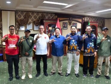 Pj. Sekretaris Daerah Nunukan, Raden Iwan Kurniawan, menerima kunjungan silaturahmi dan koordinasi dari Jajaran Balai Taman Nasional (TN) Kayan Mentarang, Jumat (18/6/2026). Dok.Prokopim Nunukan.