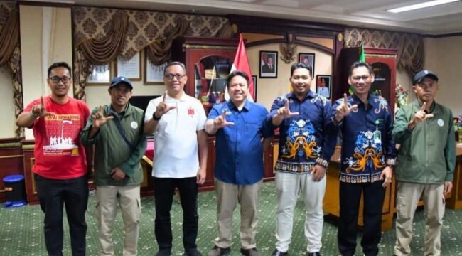 Pj. Sekretaris Daerah Nunukan, Raden Iwan Kurniawan, menerima kunjungan silaturahmi dan koordinasi dari Jajaran Balai Taman Nasional (TN) Kayan Mentarang, Jumat (18/6/2026). Dok.Prokopim Nunukan.