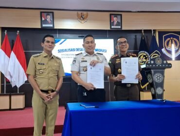 Bupati Nunukan, Irwan Sabri bersama Kakanim Nunukan Adrian Soetrisno dan Kajari Nunukan, Burhanuddin. Dok.Budi
