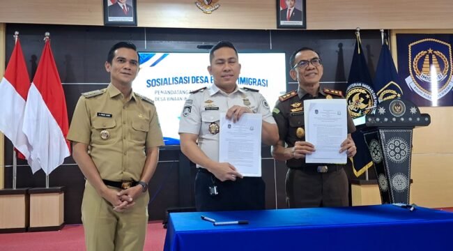 Bupati Nunukan, Irwan Sabri bersama Kakanim Nunukan Adrian Soetrisno dan Kajari Nunukan, Burhanuddin. Dok.Budi
