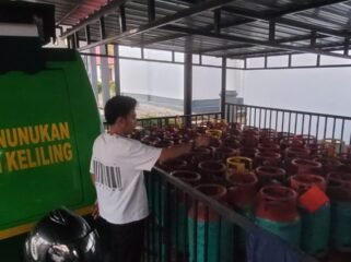 Tumpukan LPG 14 Kg asal Malaysia di Kejari Nunukan. LPG tersebut merupakan barang bukti perkara pemasukan dan penjualan ilegal yang melibatkan Jusli, warga Desa Mansalong, Lumbis.