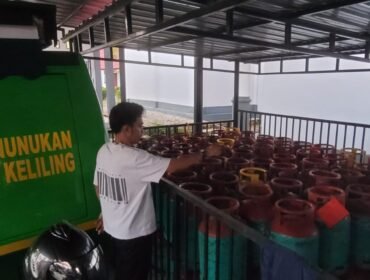 Tumpukan LPG 14 Kg asal Malaysia di Kejari Nunukan. LPG tersebut merupakan barang bukti perkara pemasukan dan penjualan ilegal yang melibatkan Jusli, warga Desa Mansalong, Lumbis.