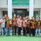 Masyarakat Adat Dayak Agabag Sebuku, saat menggugat PT KHL/BHP ke PN Nunukan. Dok.Felis.