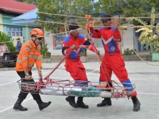 Simulasi SPAB di SMPN I Nunukan. Edukasi kesiapsiagaan bencana sejak dini. Dok.Prokopim Nunukan.