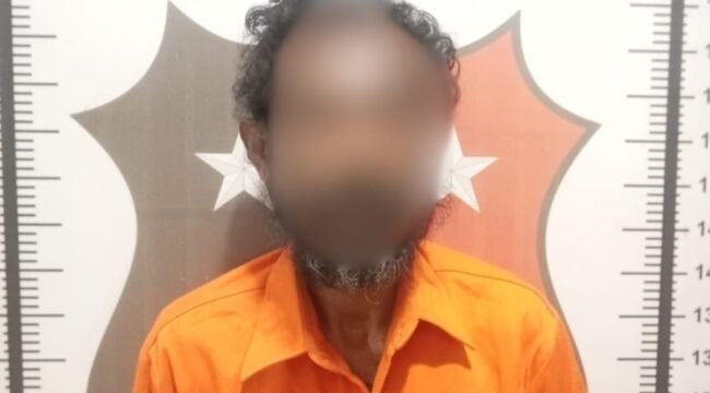 LYB (43), eks TKI deportasi Malaysia yang diamankan polisi lantaran menebas tangan temannya hingga putus. Dok.Polres Nunukan.